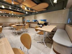 Lucky Plaza (D9), Retail #618127461